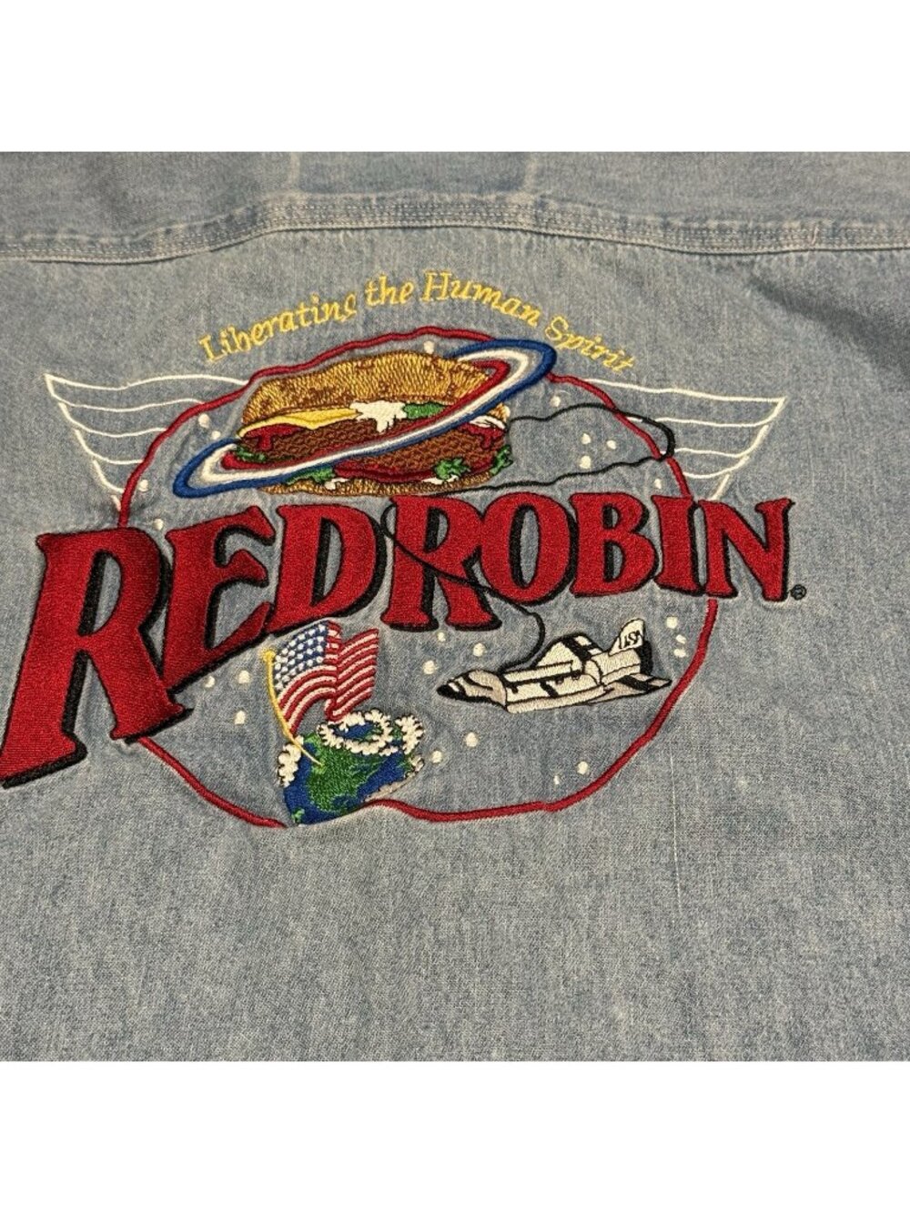 Vintage 90s Embroidered Denim Shirt Medium Button RED ROBIN RESTAURANTS BURGER